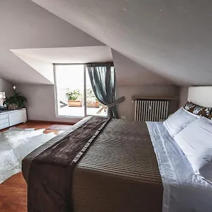 Cute & Cozy Terrace , Bergamo Italy